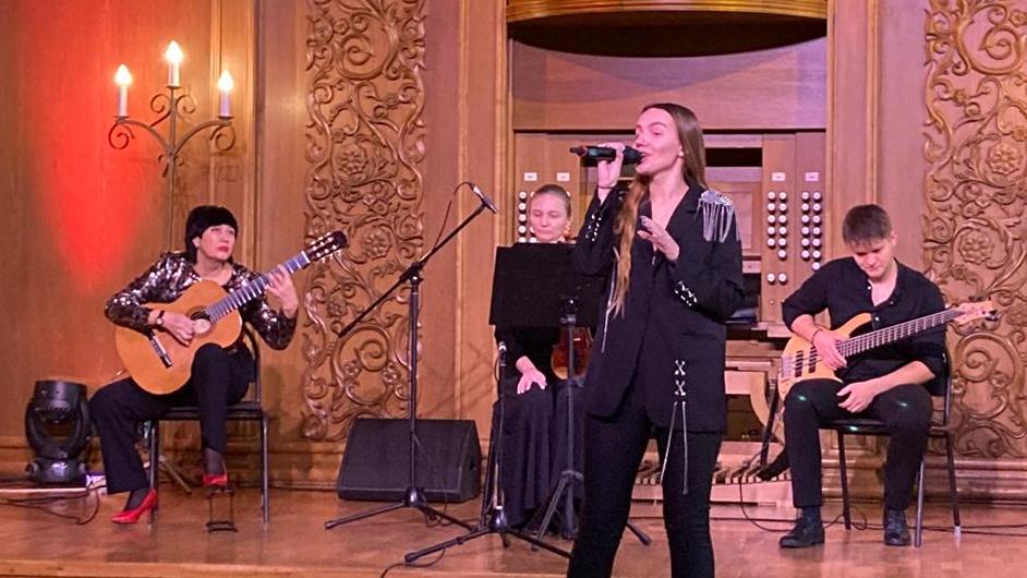 В филармонии прозвучала «Осенняя рапсодия» В филармонии прозвучала «Осенняя рапсодия»